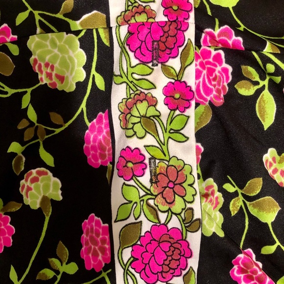 Happy 70s Floral Top - Picture 3 of 4